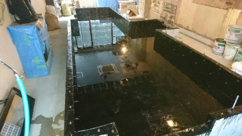 某飲食店 厨房アスファルト防水施工