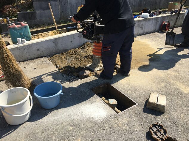 和泉市 某会社駐車場 アスファルト舗装工事