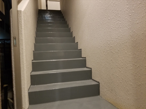 階段ウレタン塗膜防水（施工後）